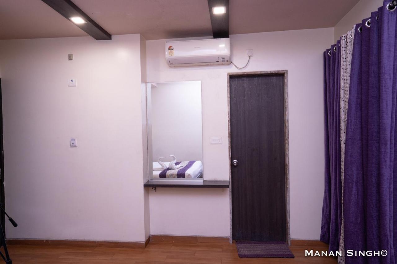 โฮเต็ล เดอะ สมาร์ท Hotel จาบัลปูร์ ภายนอก รูปภาพ